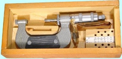 Микрометр резьбовой со вставками мвм- 25, 0-25 мм (крин) г.в.1981-1993 (шт)