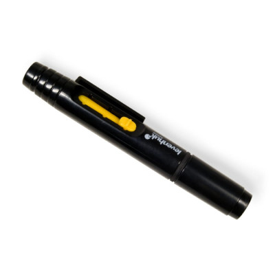 Чистящий карандаш Levenhuk Cleaning Pen LP10 51446