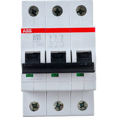 Трехполюсной автоматический выключатель ABB S203 2CDS253001R0401